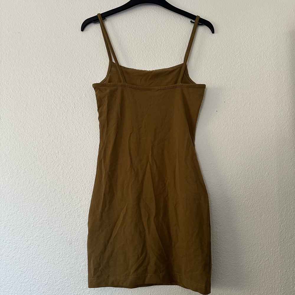 Weekday jersey bodycon dress in khaki green - Picture 4 of 5